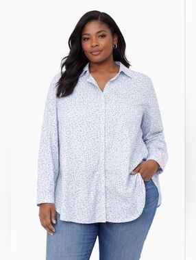 Avenue Light Blue Patterned Button-Down Shirt Size 22/24